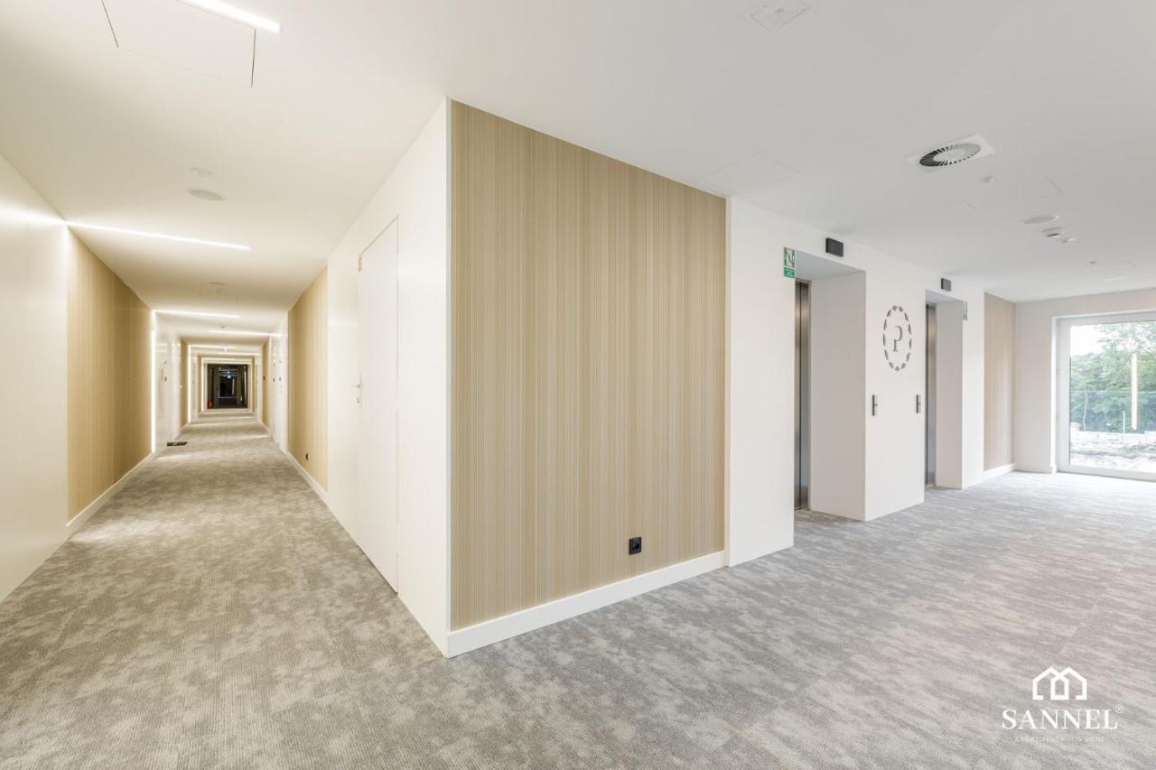 Apartament Golden Sand Z Dostepem Do Basenow,Jacuzzi,Strefy Saun- Pinea Apartments Pobierowo-Sannel Apartments For Rent Exteriör bild